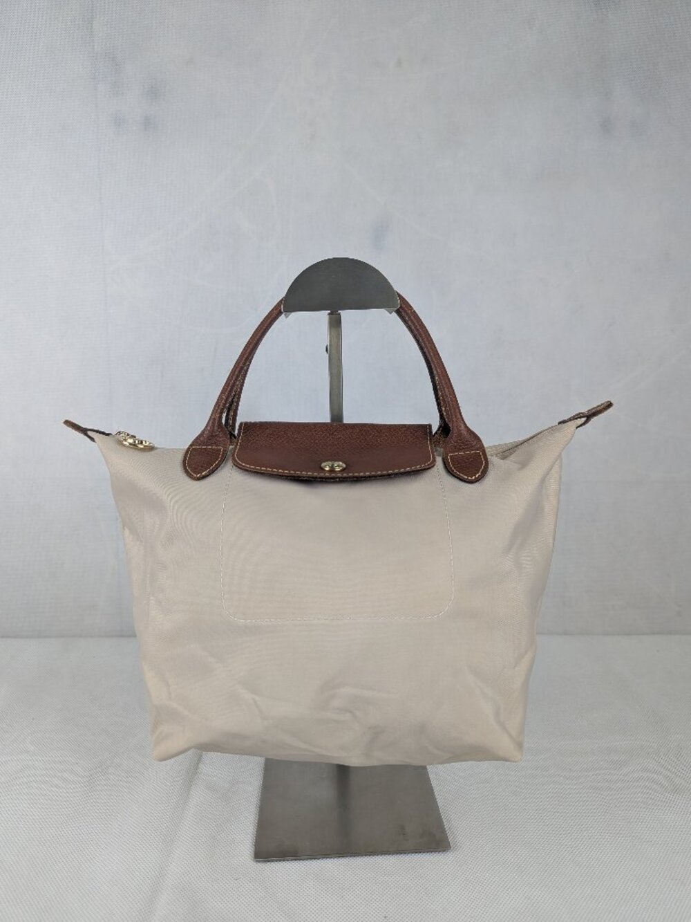 Pre-Loved Longchamp Le Pliage Nylon Tote Bag Beige – Authentic – Ready to Ship.